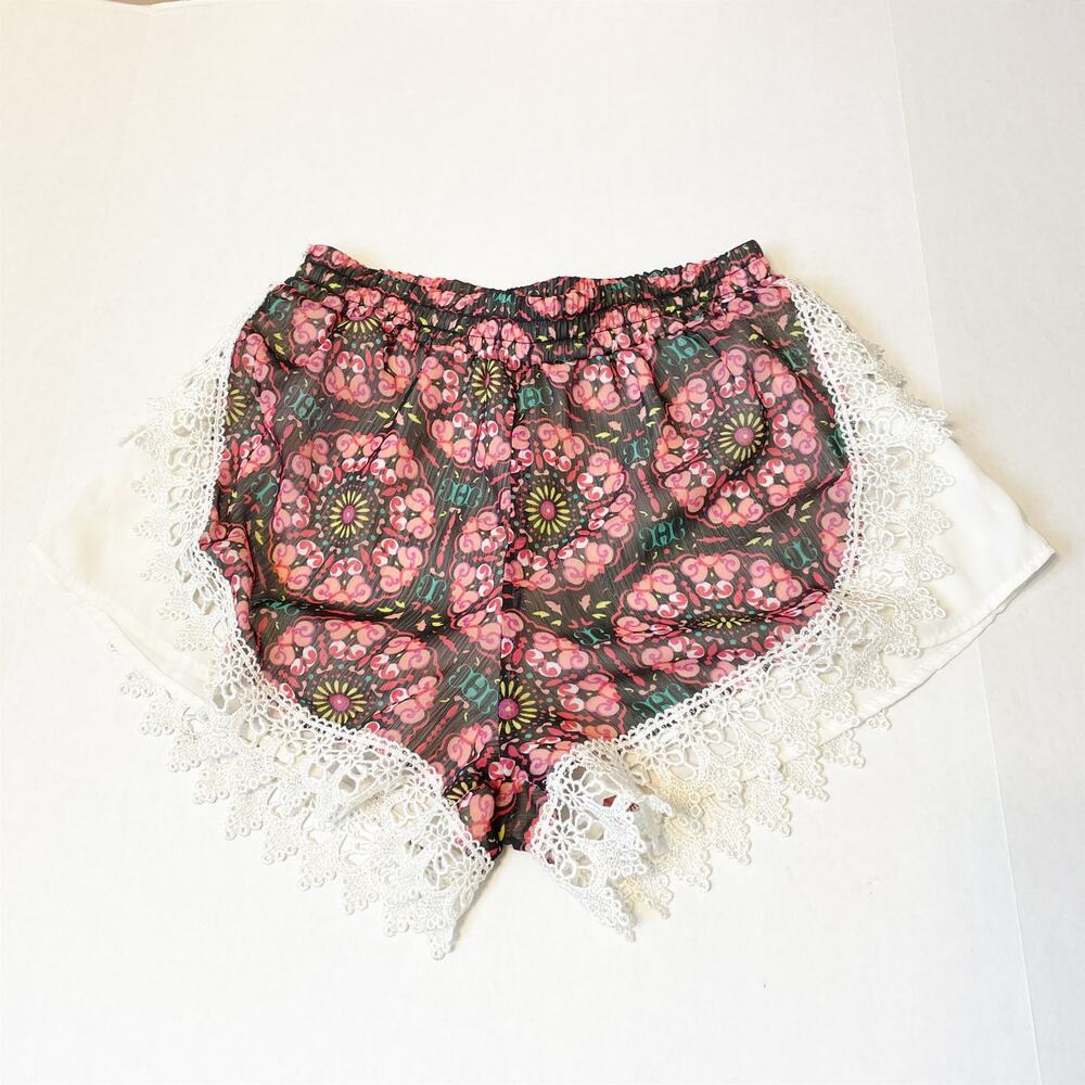 Lucy Love Boho Floral Pink Shorts Crochet Lace Trim Festival Small - Picture 9 of 9